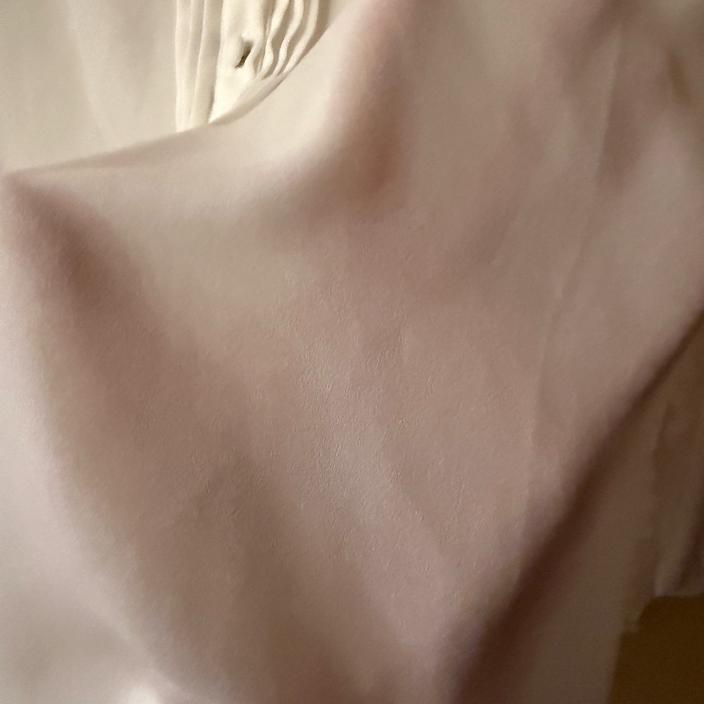 Torrid Women's Ivory Blouse - Picture 4 of 7
